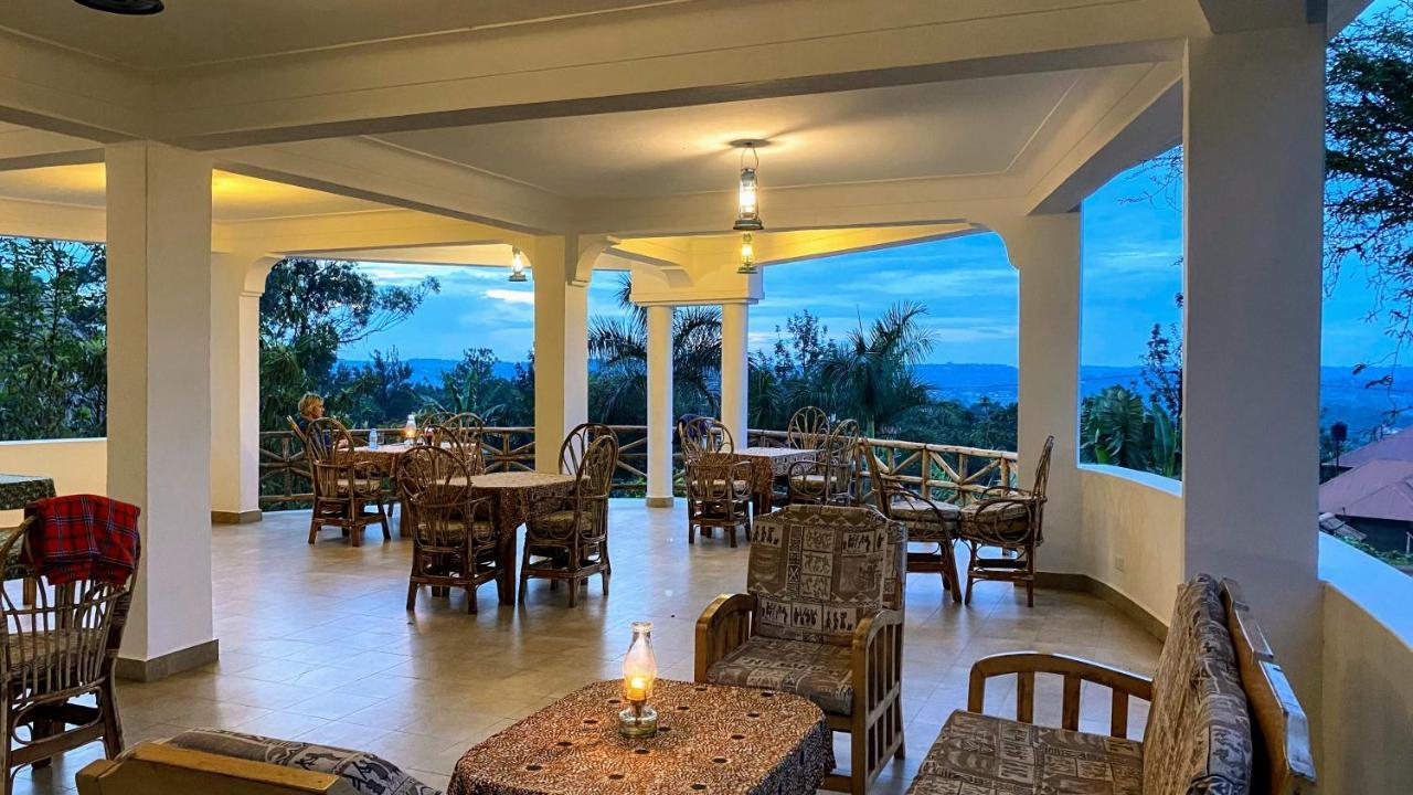 Banda Lodge Masaka Bagian luar foto