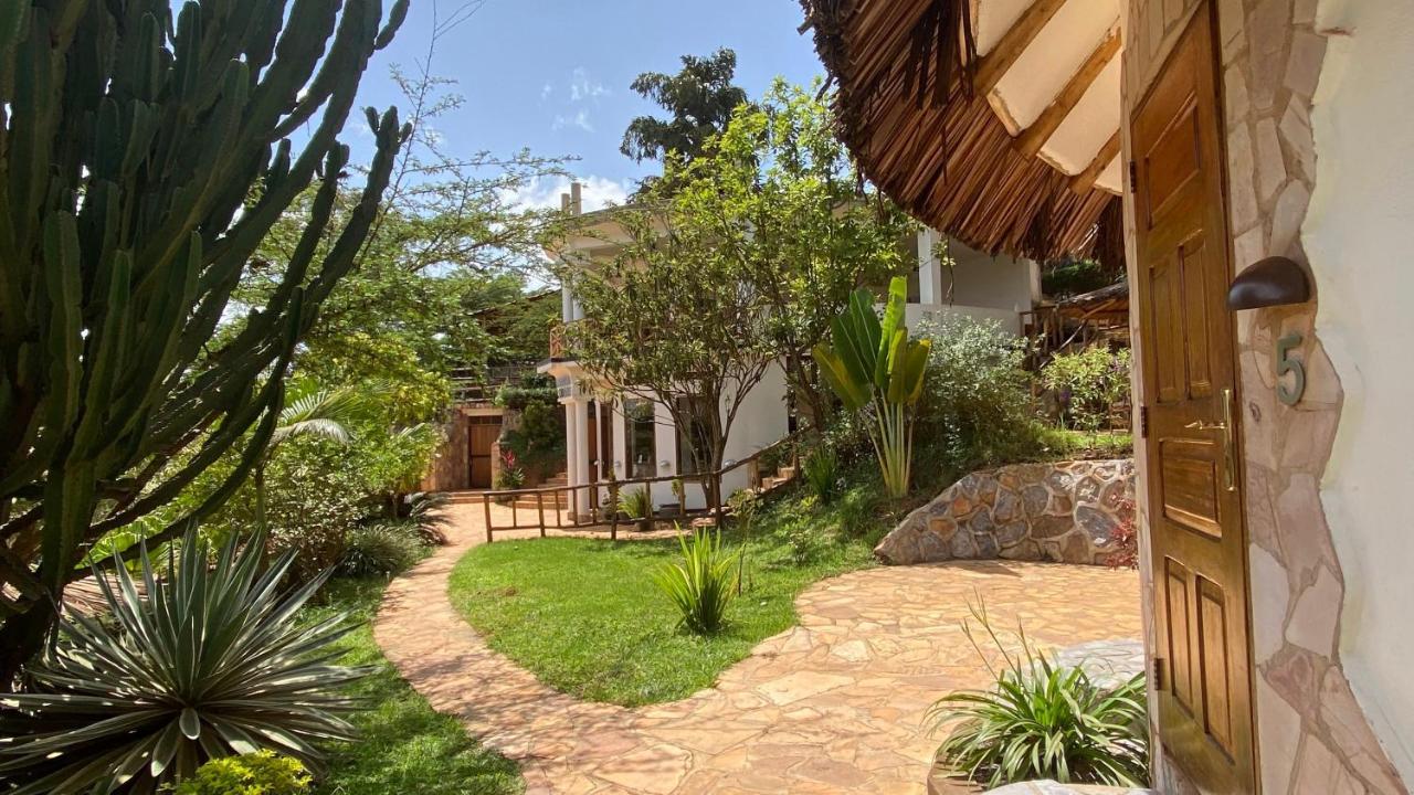 Banda Lodge Masaka Bagian luar foto