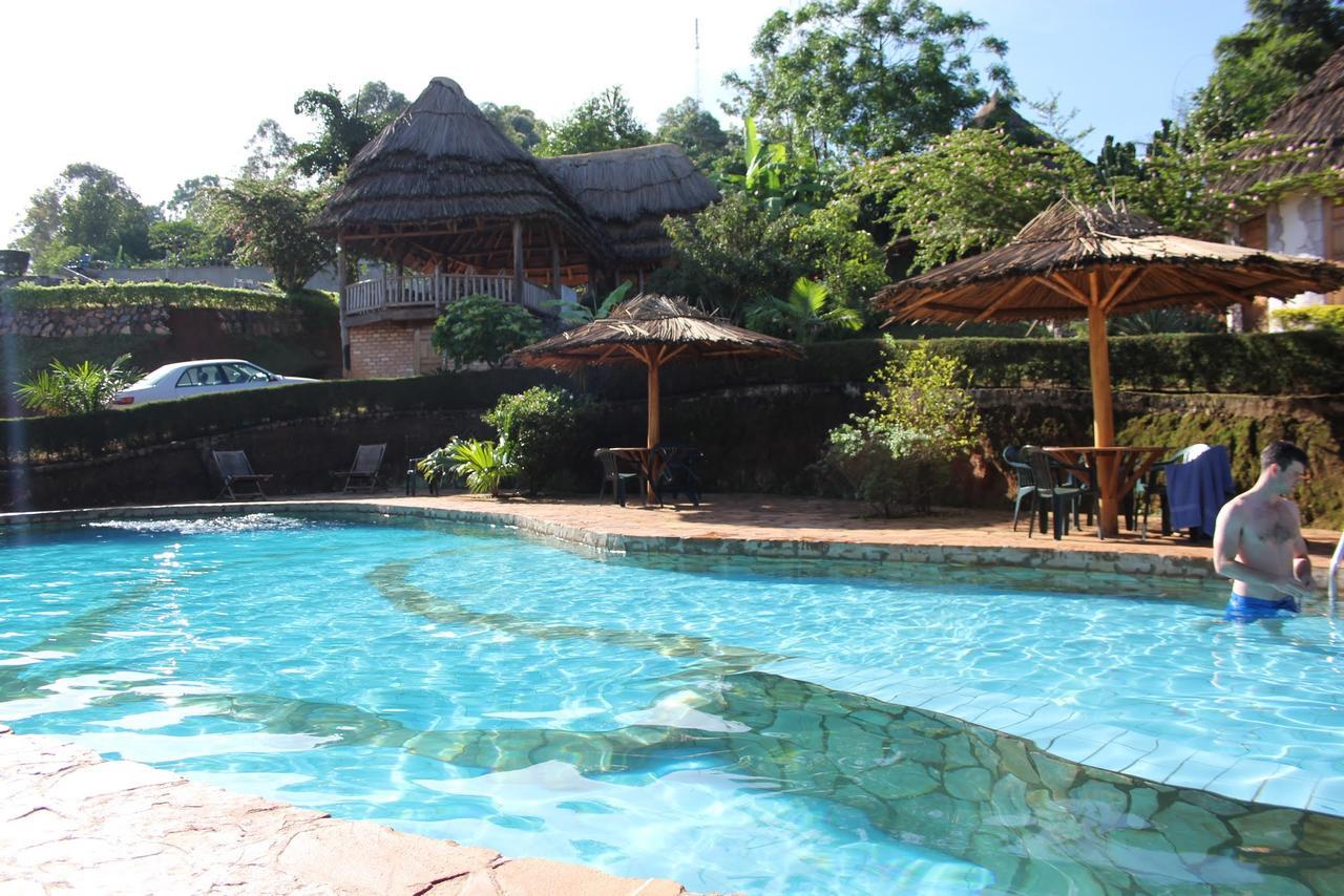 Banda Lodge Masaka Bagian luar foto