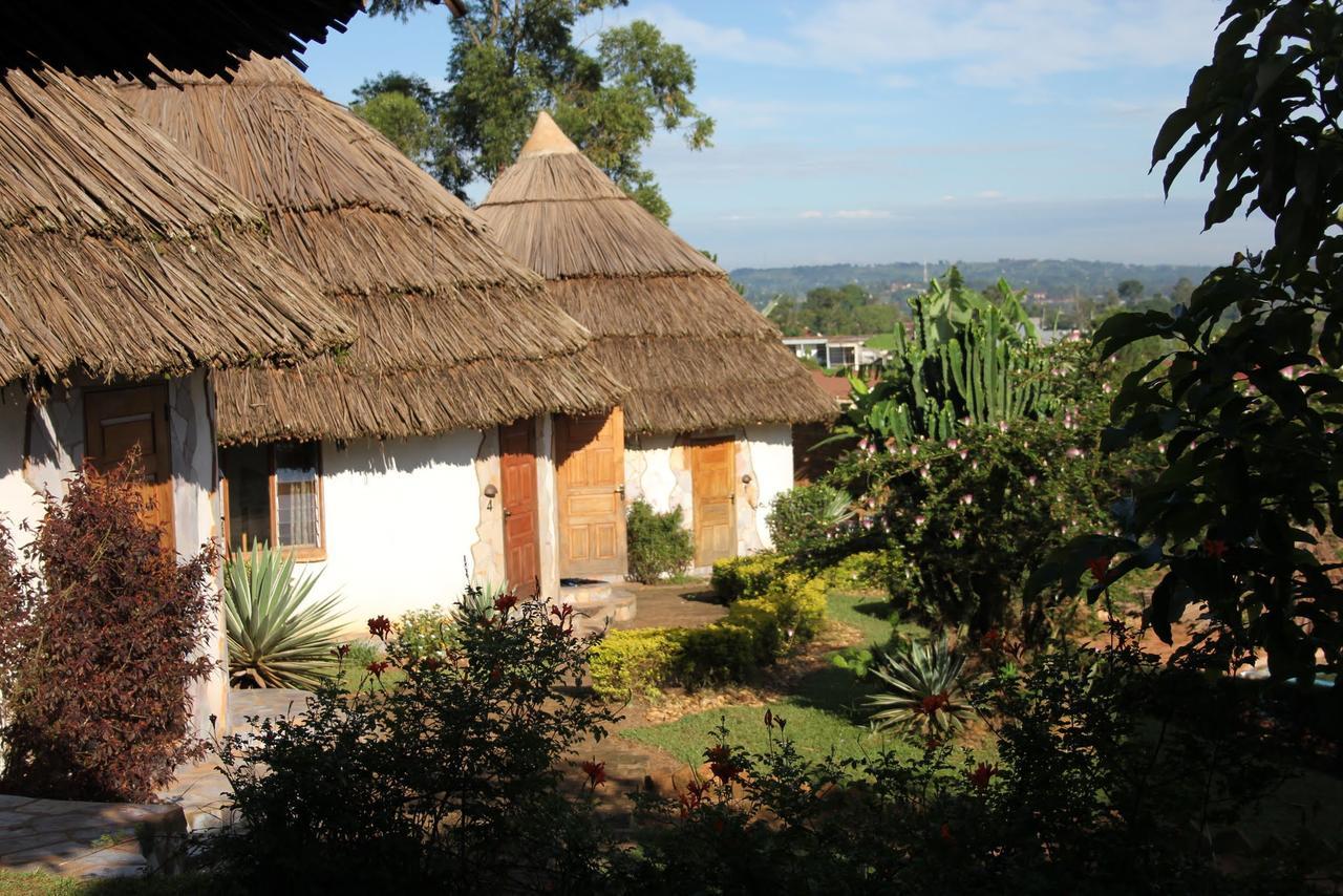 Banda Lodge Masaka Bagian luar foto
