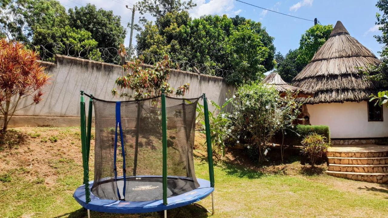 Banda Lodge Masaka Bagian luar foto